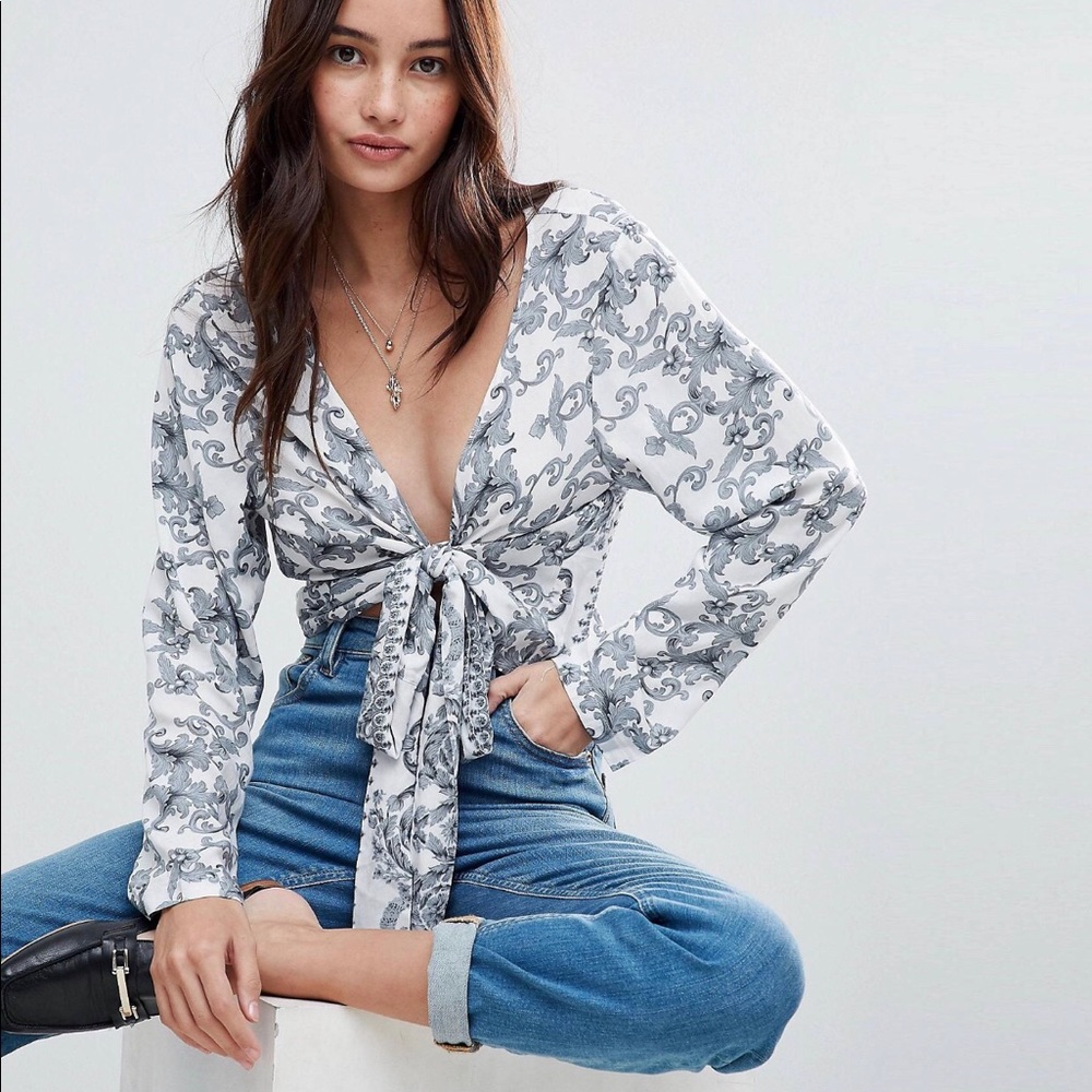 Boohoo Wrap Top - scarf print